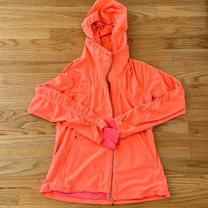 Lululemon women’s rain jacket